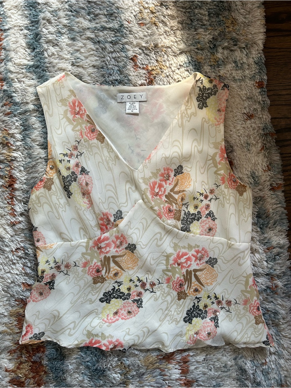 Vintage silk Cream Floral Sleeveless V-Neck Top